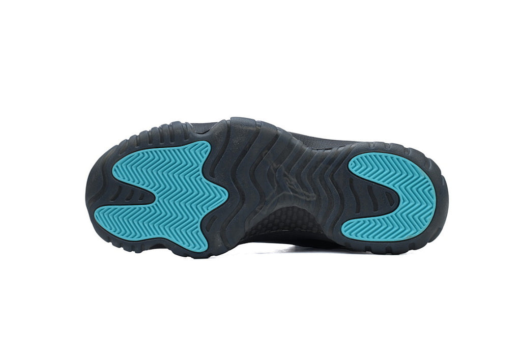 Air Jordan 11 Retro Cap and Gown Basketball Sneakers