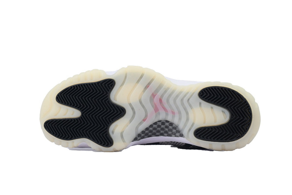Air Jordan 11 Retro Low Light Bone Snakeskin Basketball Sneakers White