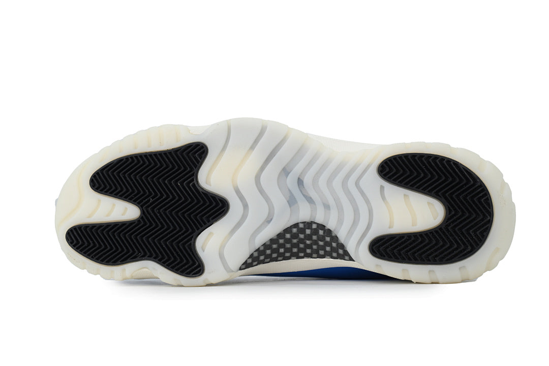 Air Jordan 11 Retro Basketball Shoes White Blue