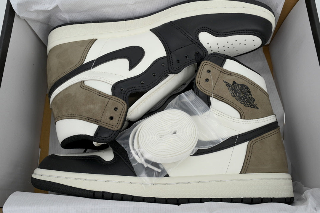 Travis Scott x Air Jordan 1 Retro High OG Men Basketball Shoes Size US 4-US 12